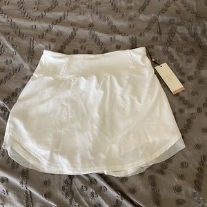 CALIA Journey Midrise Skort size small NWT